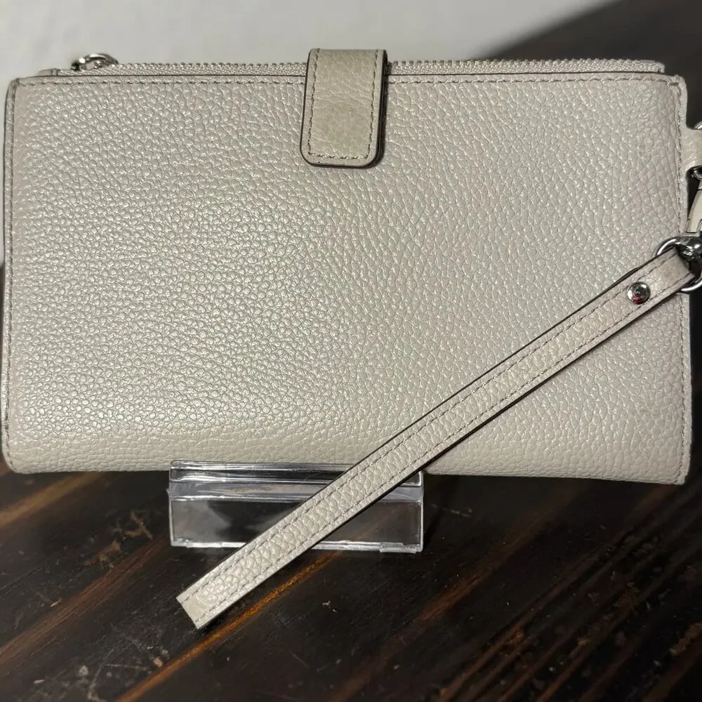 2-Piece Michael Kors Charlotte Tote & Jet Set‎ Long Wallet